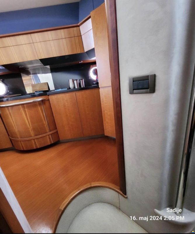 Azimut 50