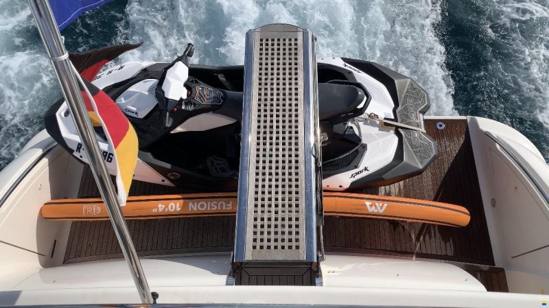 Azimut 50
