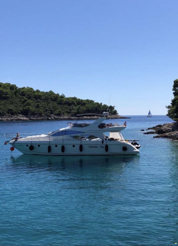 Azimut 50