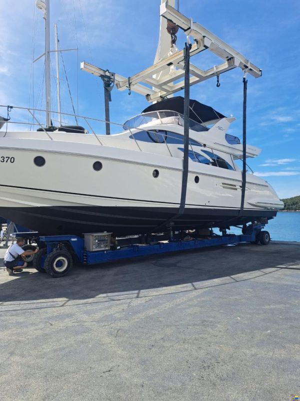 Azimut 50