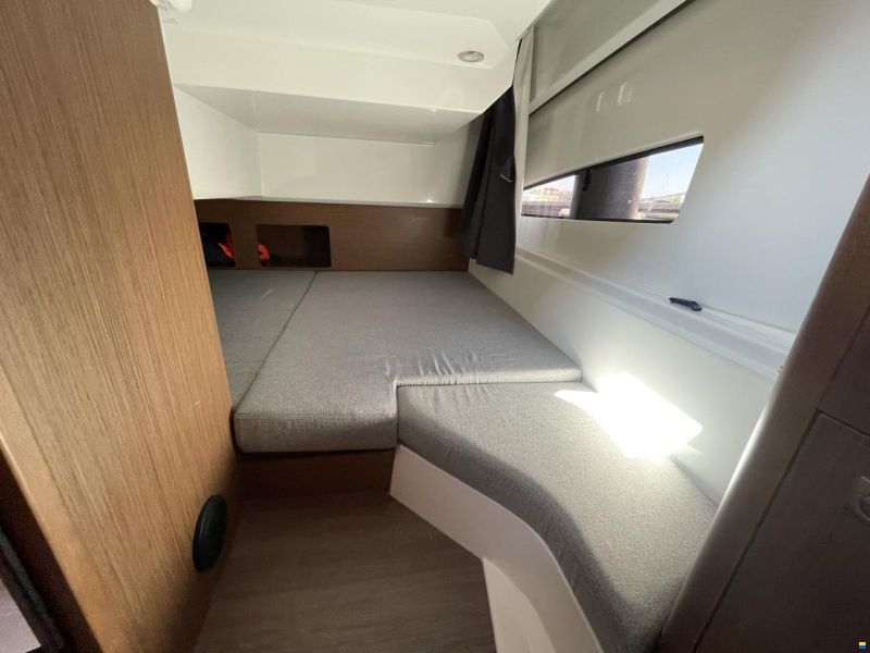 Beneteau Antares 9