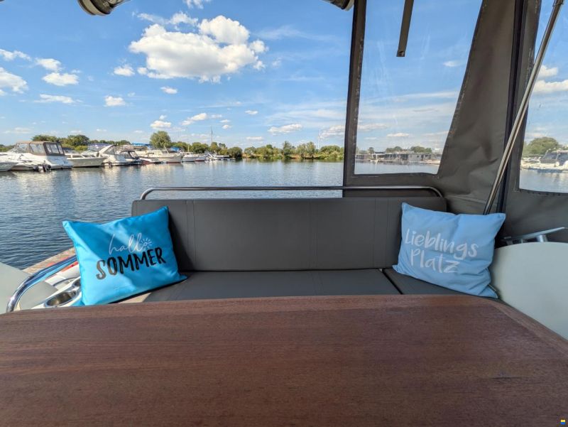 Beneteau Antares 9