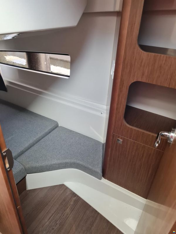 Beneteau Antares 9
