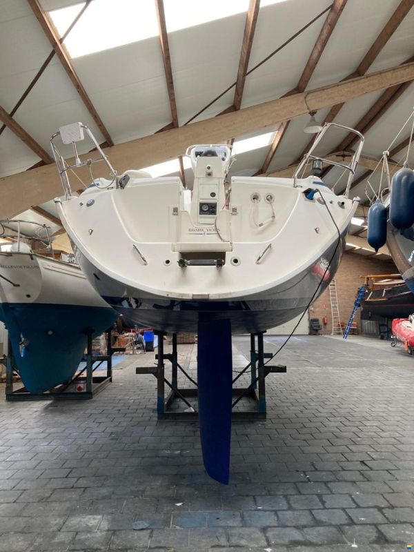 Bavaria 37