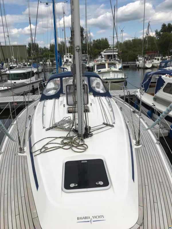 Bavaria 37