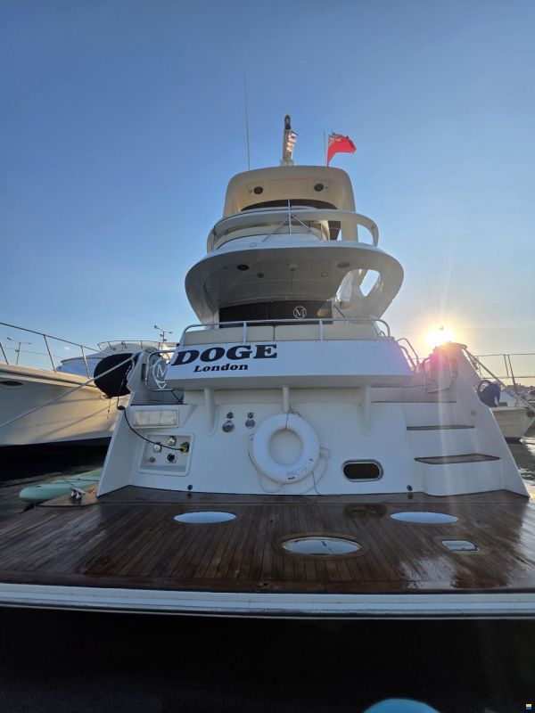 Marquis 52