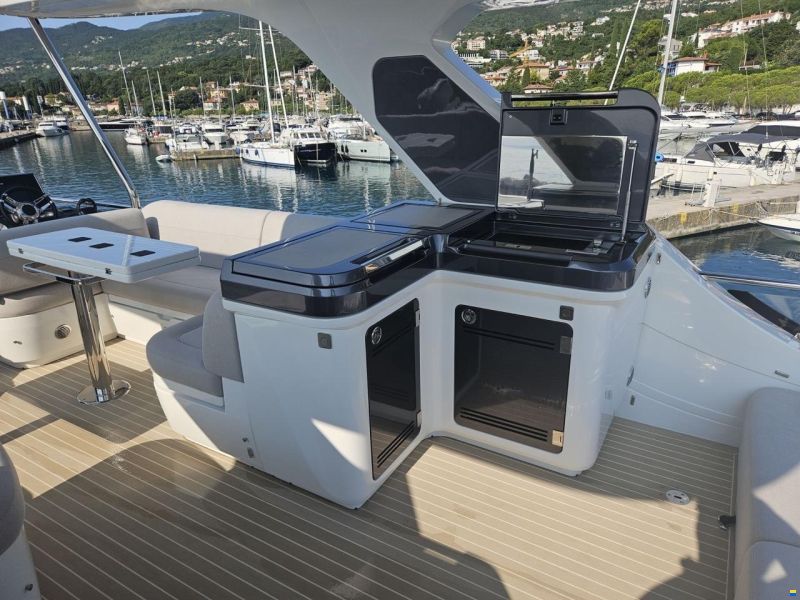 Galeon 560 Fly, 2025