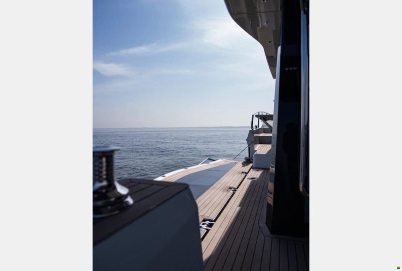 Galeon 560 Fly, 2025