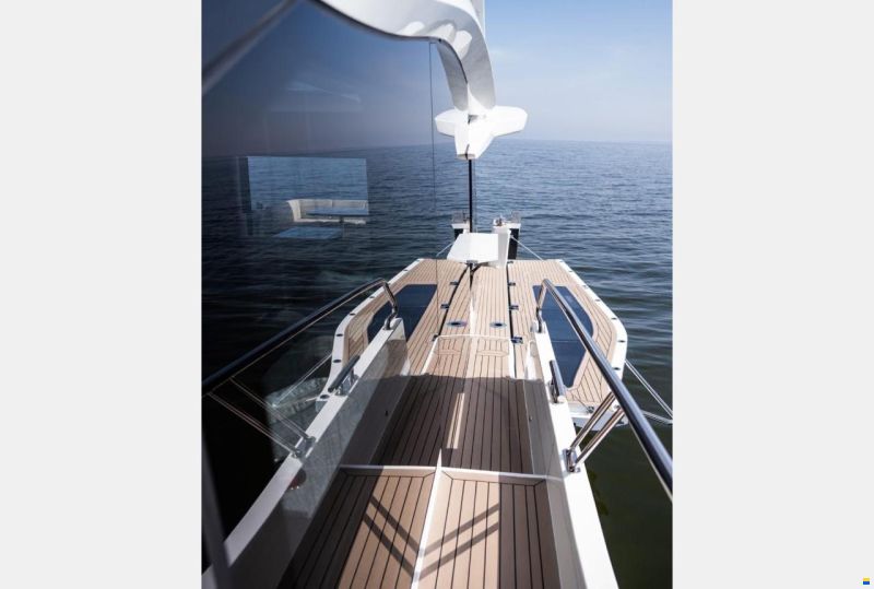 Galeon 560 Fly, 2025