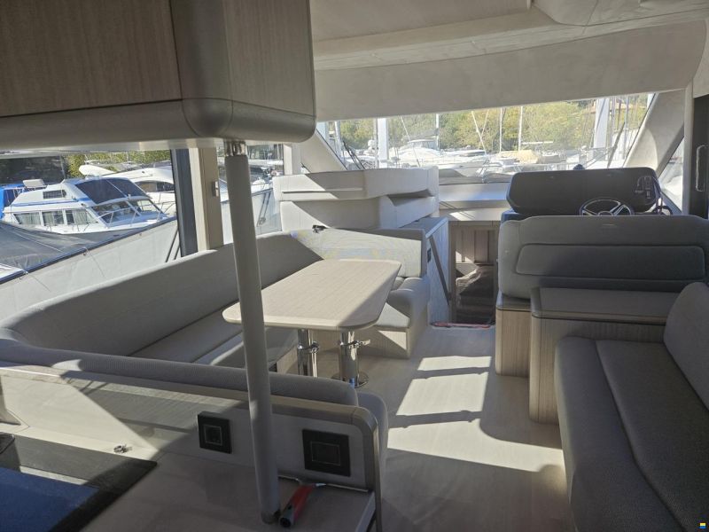 Galeon 560 Fly, 2025