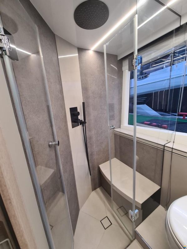 Galeon 560 Fly, 2025