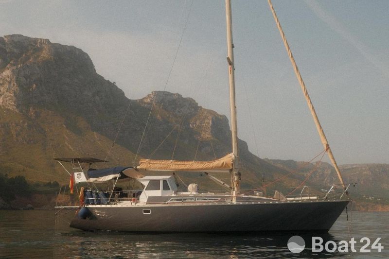 Beneteau First 38