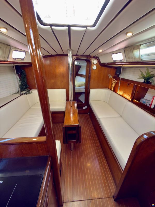 Beneteau First 38