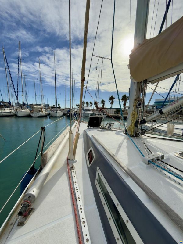 Beneteau First 38