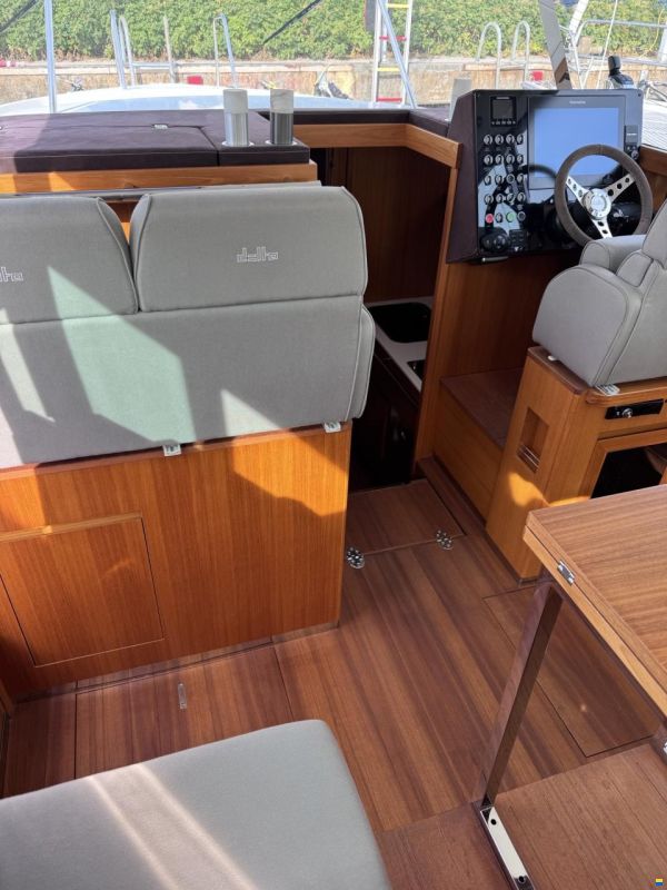 Delta Powerboats 40 WA