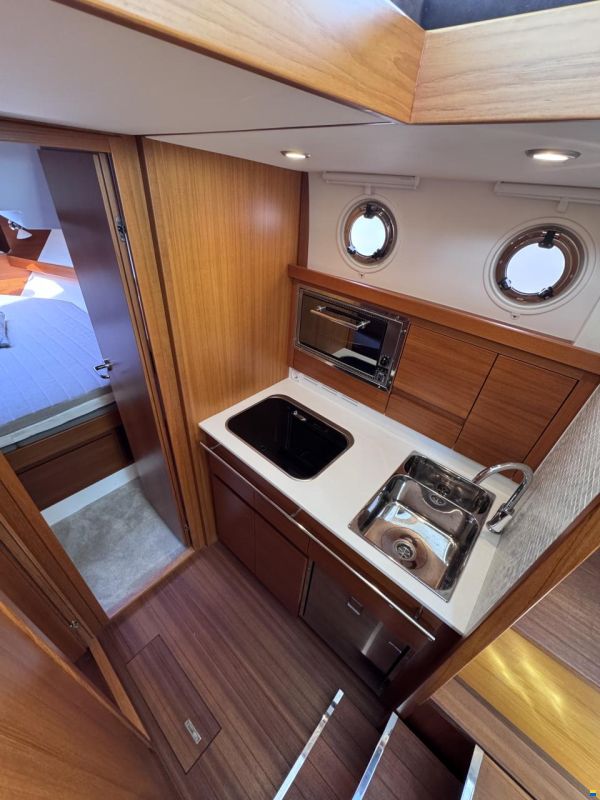 Delta Powerboats 40 WA