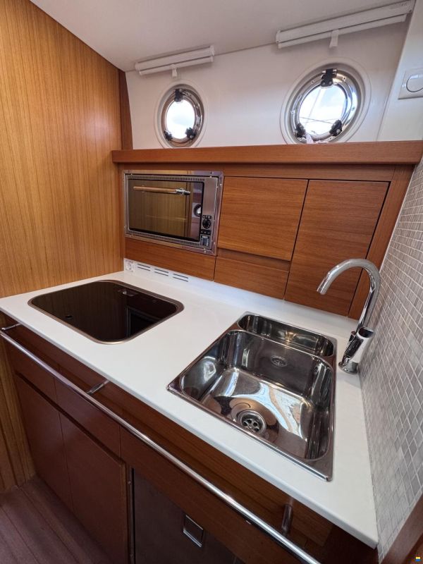 Delta Powerboats 40 WA