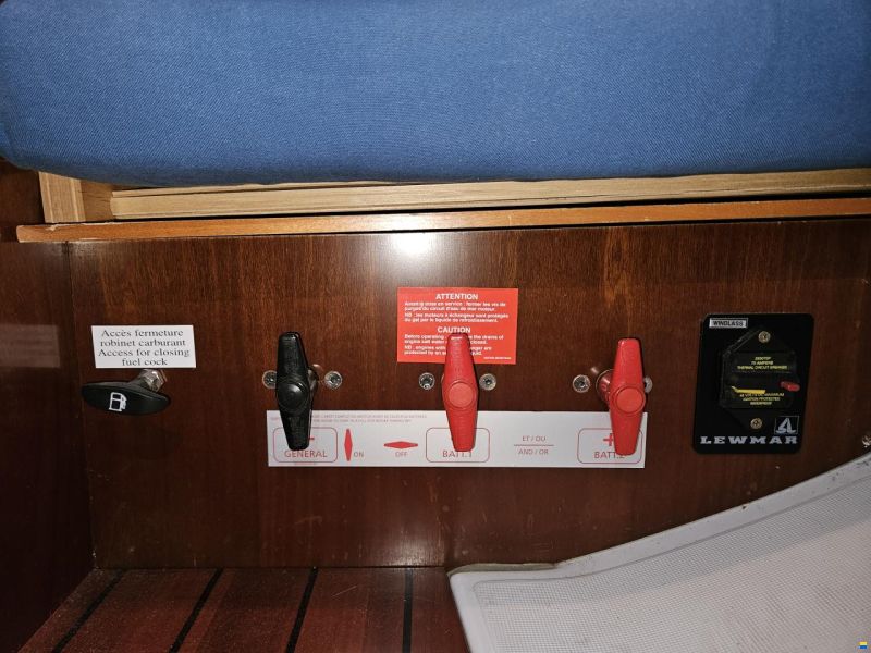 Beneteau Oceanis 323