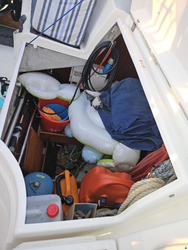Beneteau Oceanis 323