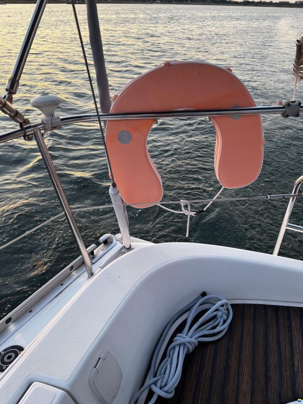 Beneteau Oceanis 323