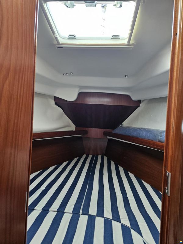 Beneteau Oceanis 323