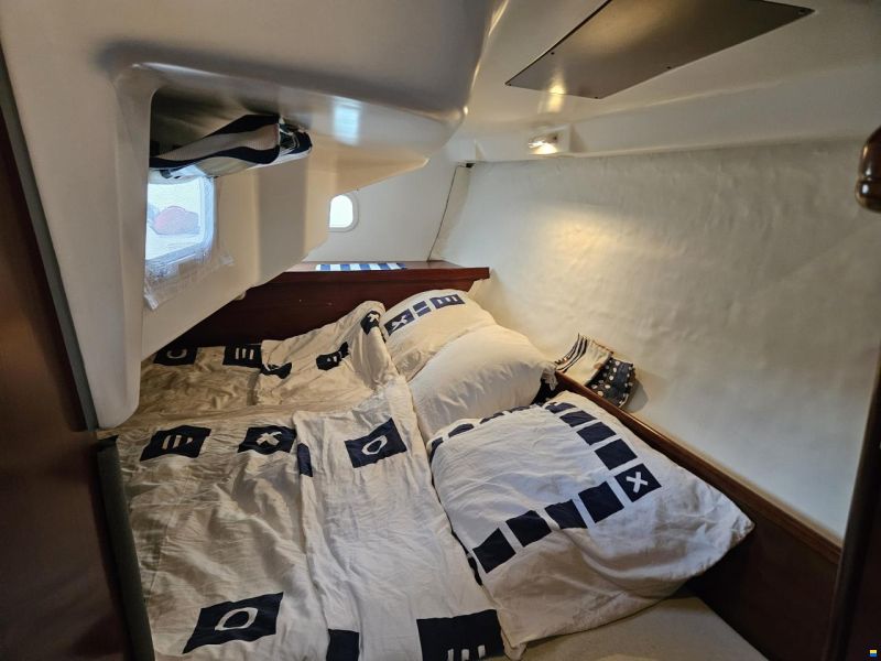Beneteau Oceanis 323