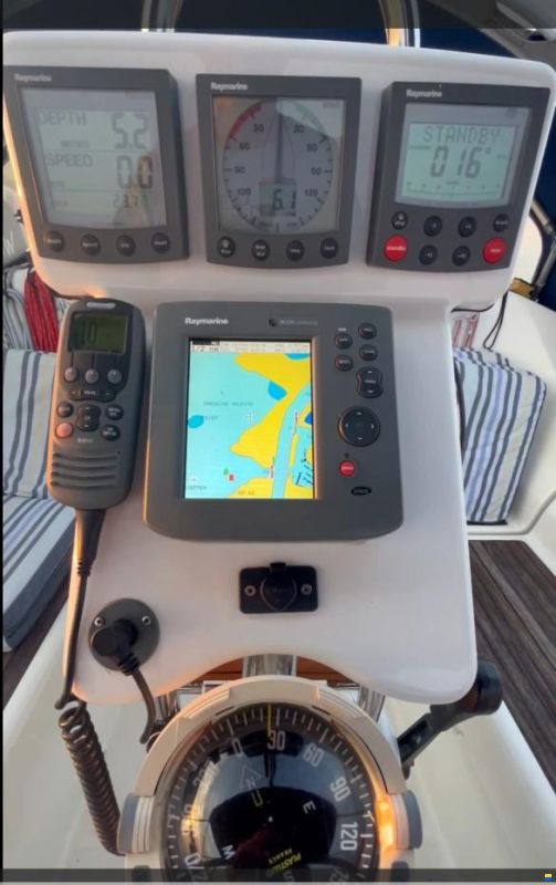 Beneteau Oceanis 323