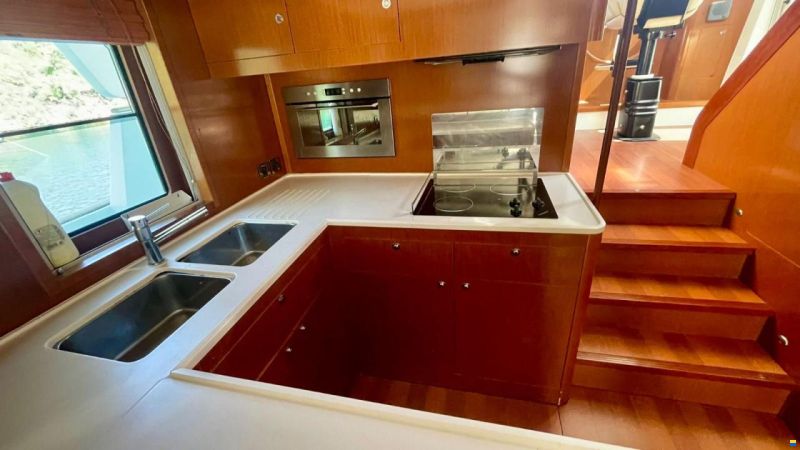 Beneteau Swift Trawler 52