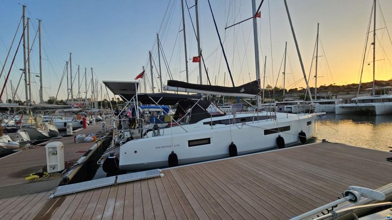 Jeanneau 410