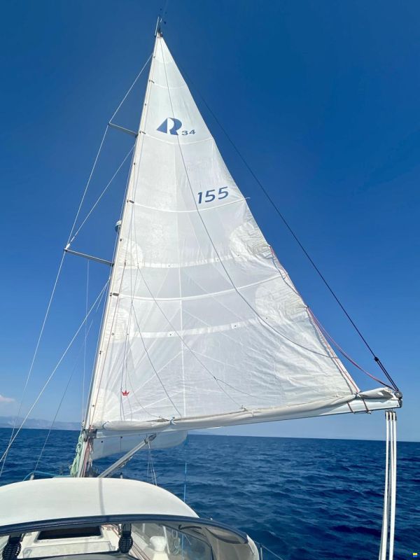 Hallberg-Rassy 34
