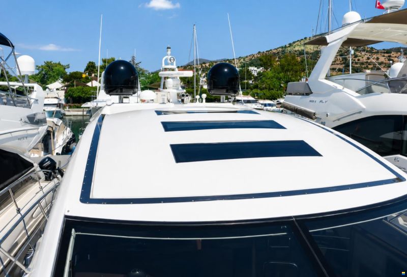 Sunseeker Predator 52