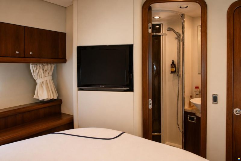 Sunseeker Predator 52