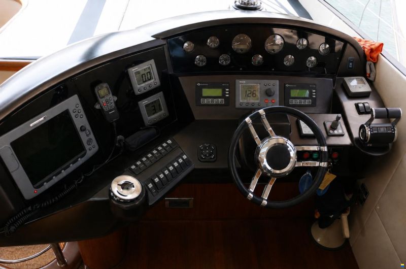 Sunseeker Predator 52