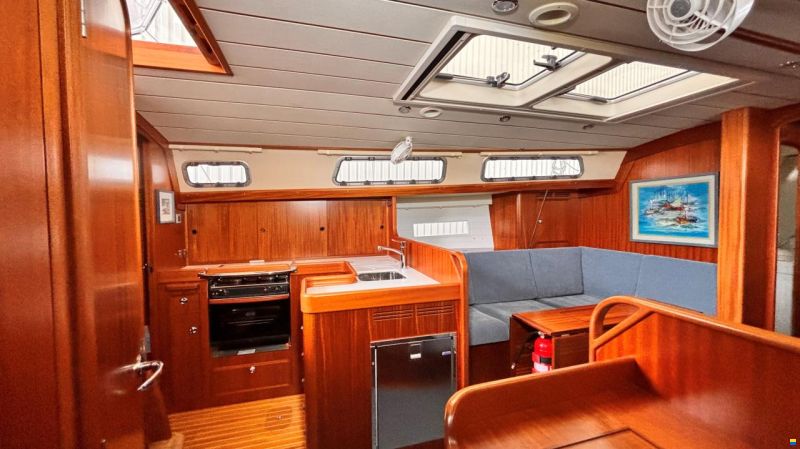 Hallberg-Rassy 412