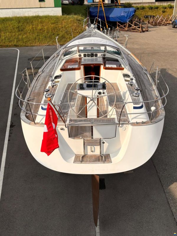 Hallberg-Rassy 412
