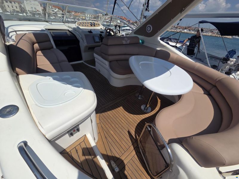 Sealine S37