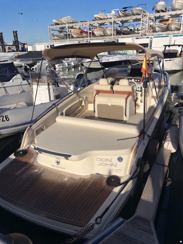 INVICTUS 280 GT