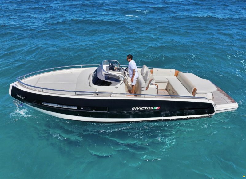 INVICTUS 280 GT
