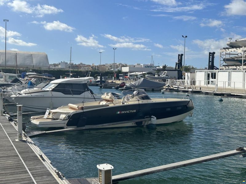 INVICTUS 280 GT