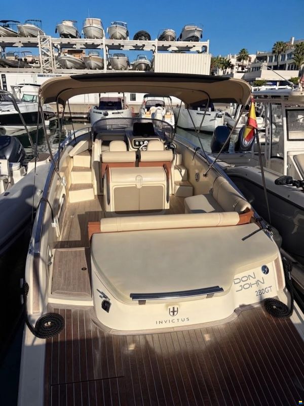 INVICTUS 280 GT