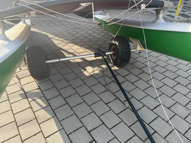 Hobie Cat 16