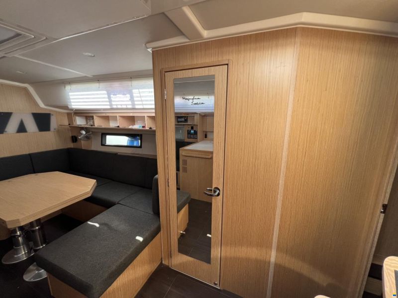 Bavaria C 42