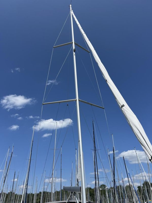 Bavaria C 42