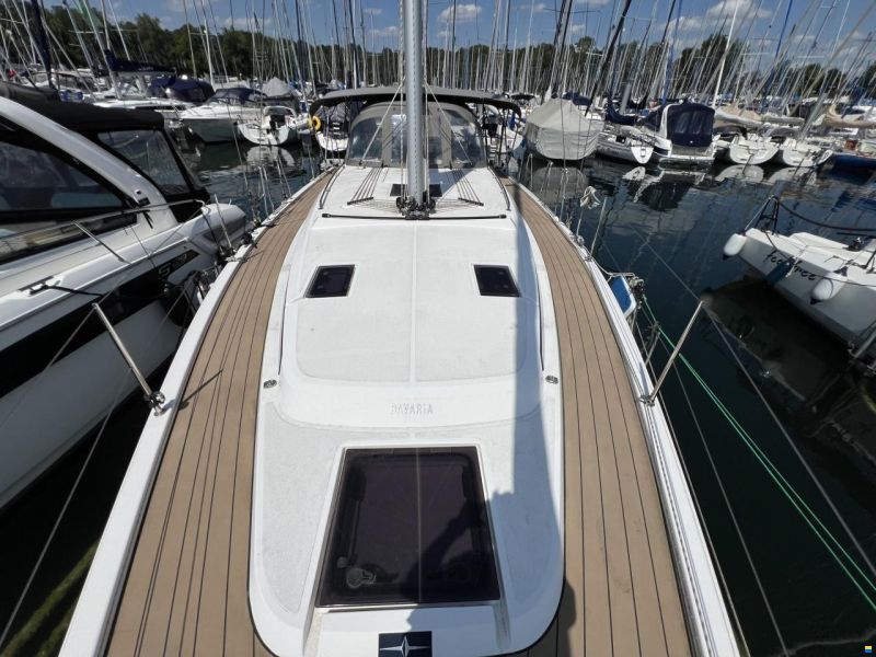 Bavaria C 42