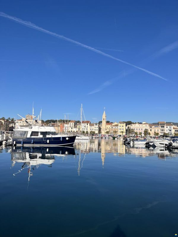 Place d’amarrage à SANARY-SUR-MER