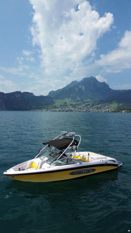 Correct Craft Super Air Nautique 210