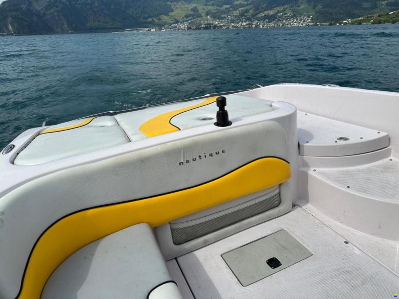 Correct Craft Super Air Nautique 210