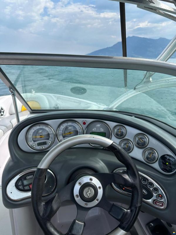 Correct Craft Super Air Nautique 210