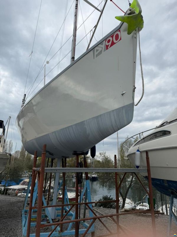 Proteus Yachts PY90