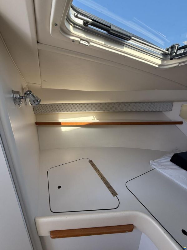 Tiara 2900 Coronet